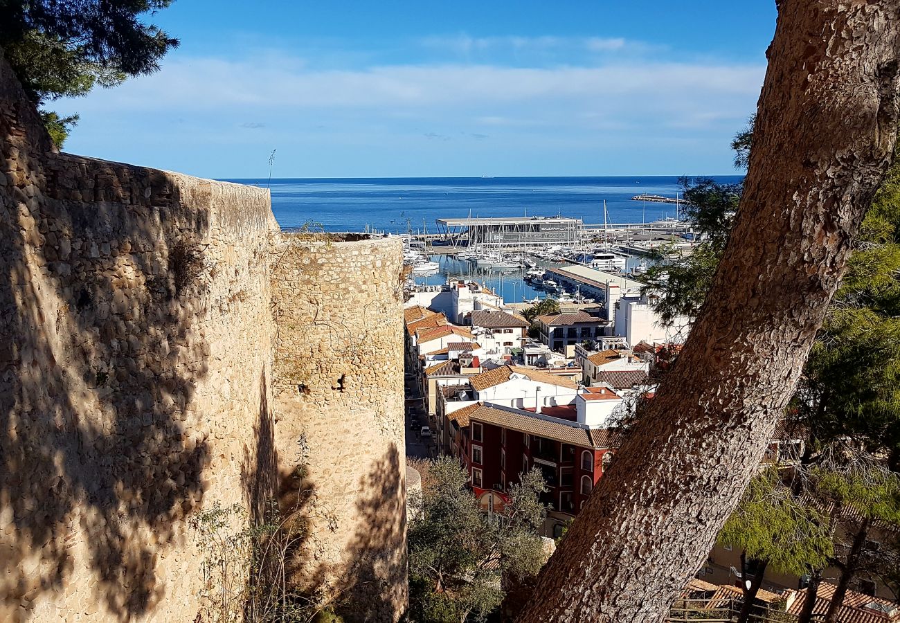 Appartement in Denia - Apartamento Bahia de Denia primera linea de playa