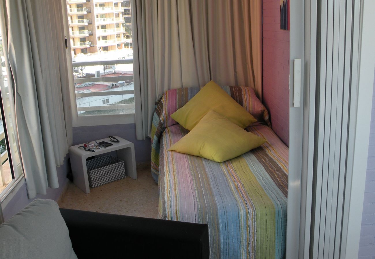 Appartement in Benidorm - EDEN PARK - 5 people (2 SCHALAAFKEMMER)