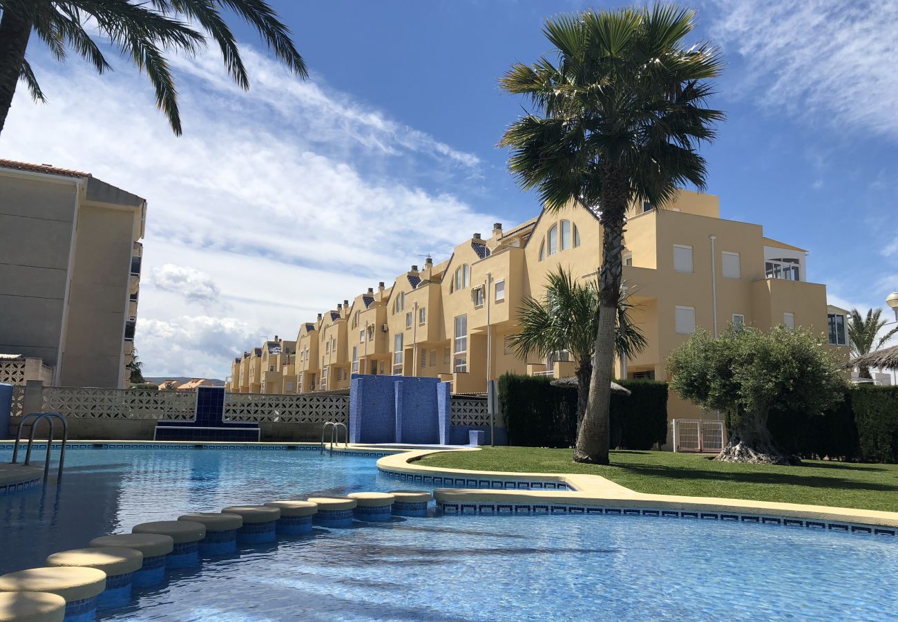 Appartement in Denia - Apartamento ideal para familiascon parque infantil,piscina y jardin