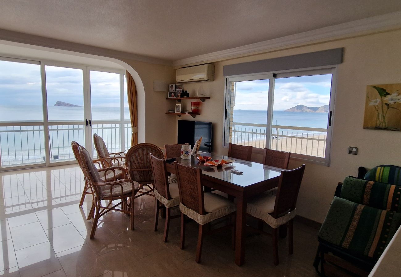 Appartement in Benidorm - MAR Y VENT - ZEEZICHT (3 SLAAPKAMER)