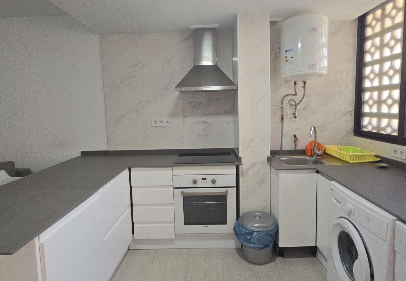 Appartement in Benidorm - MARISCAL 3  2I (1  SLAAPKAMER)