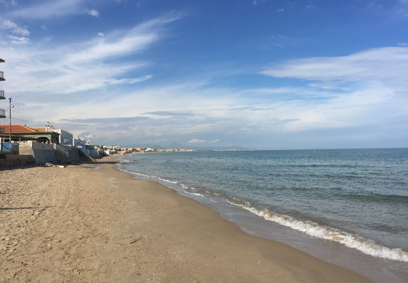 Appartement à Denia - Bel appartement en bord de mer à Mediterraneo Playa