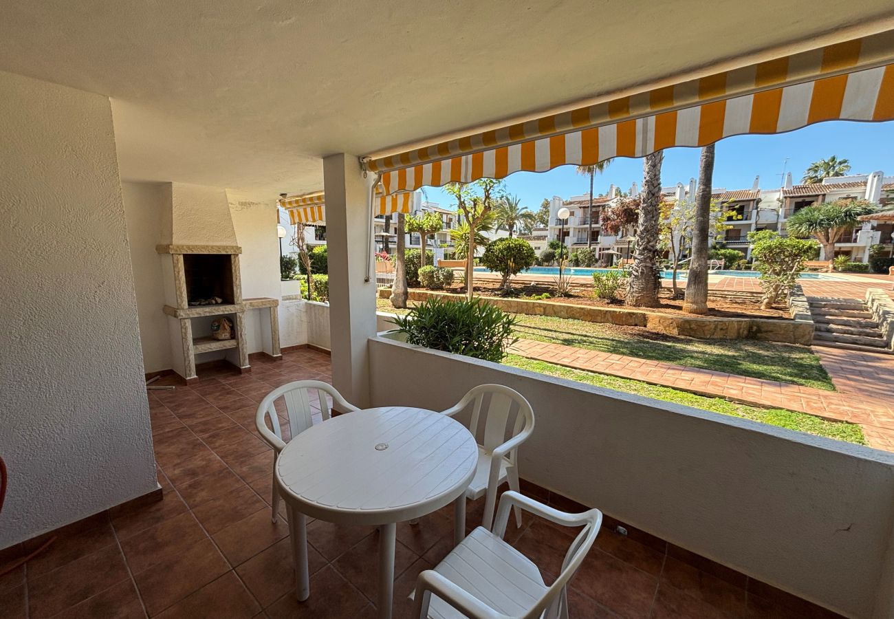 Appartamento a Denia - Apartamento en planta baja frente a la piscina y en primera linea de playa