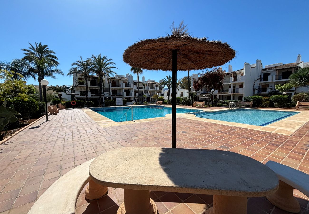 Appartamento a Denia - Apartamento en planta baja frente a la piscina y en primera linea de playa