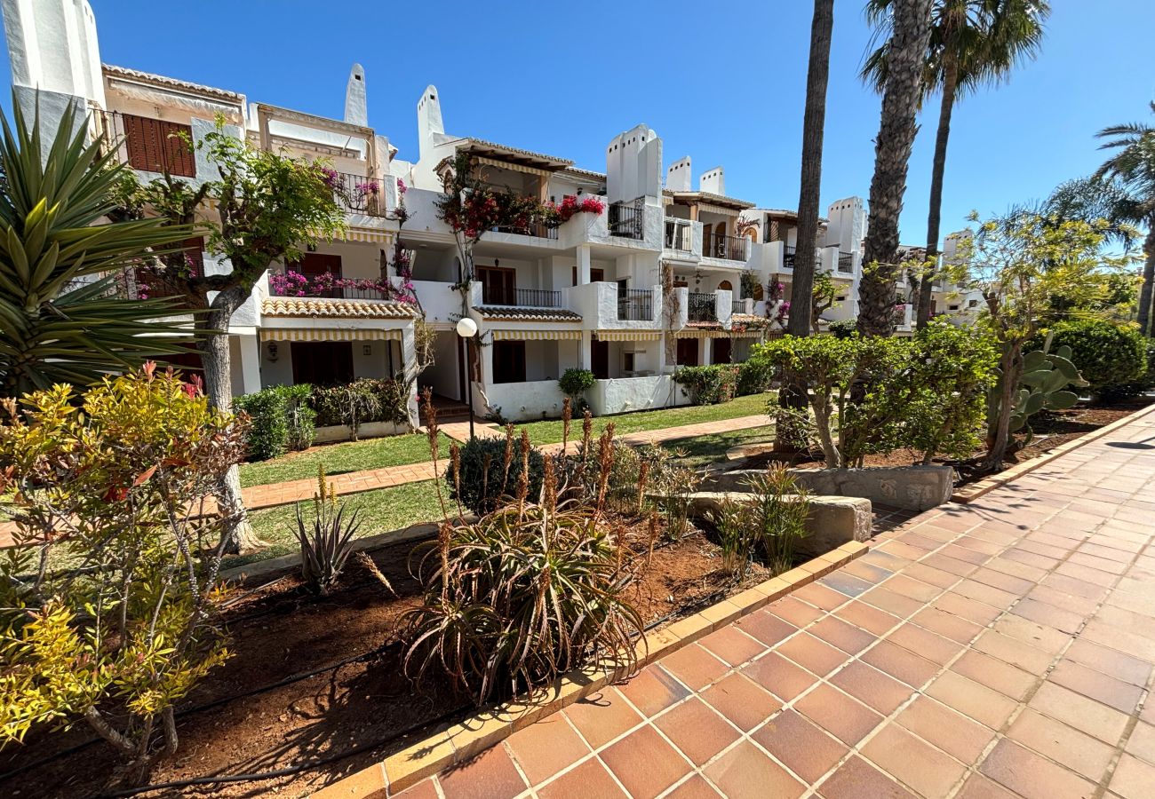 Appartamento a Denia - Apartamento en planta baja frente a la piscina y en primera linea de playa