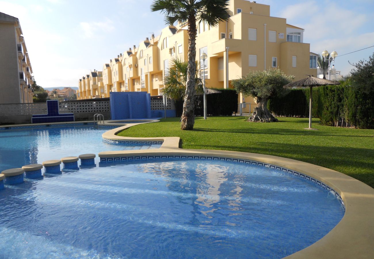 Appartamento a Denia - Apartamento ideal para familiascon parque infantil,piscina y jardin