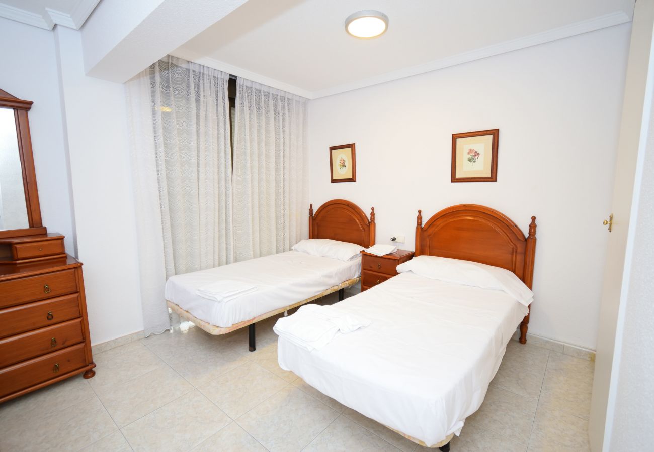 Apartamento em Benidorm - LAS TEJAS (2 QUARTOS)