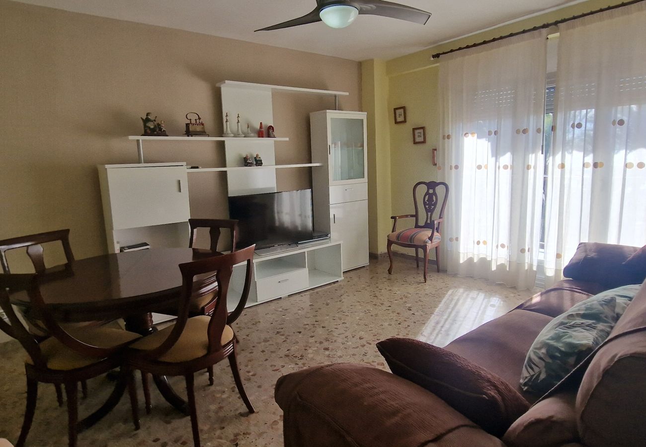 Apartamento em Benidorm - SAN PEDRO (3 QUARTOS)