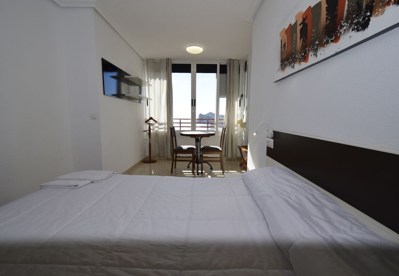 Apartamento em Benidorm - PINTOR ROSALES  (3 QUARTOS)