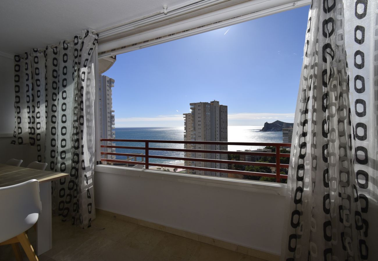 Apartamento em Benidorm - PINTOR ROSALES  (3 QUARTOS)