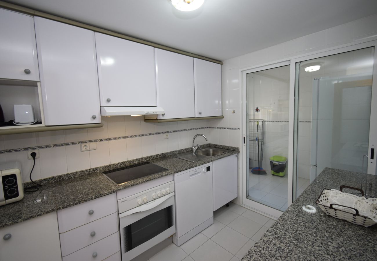 Apartamento em Benidorm - PINTOR ROSALES  (3 QUARTOS)