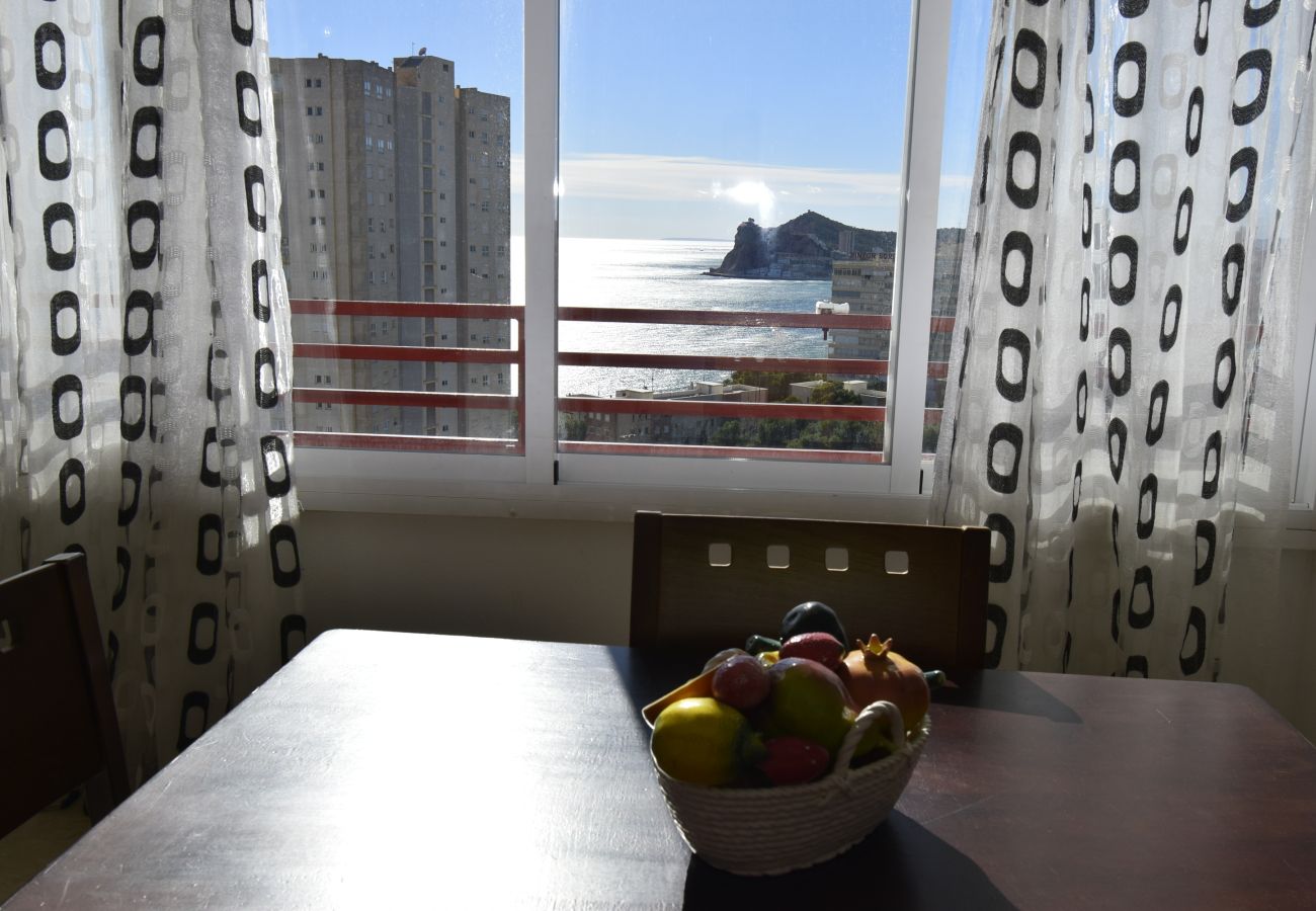 Apartamento em Benidorm - PINTOR ROSALES  (3 QUARTOS)