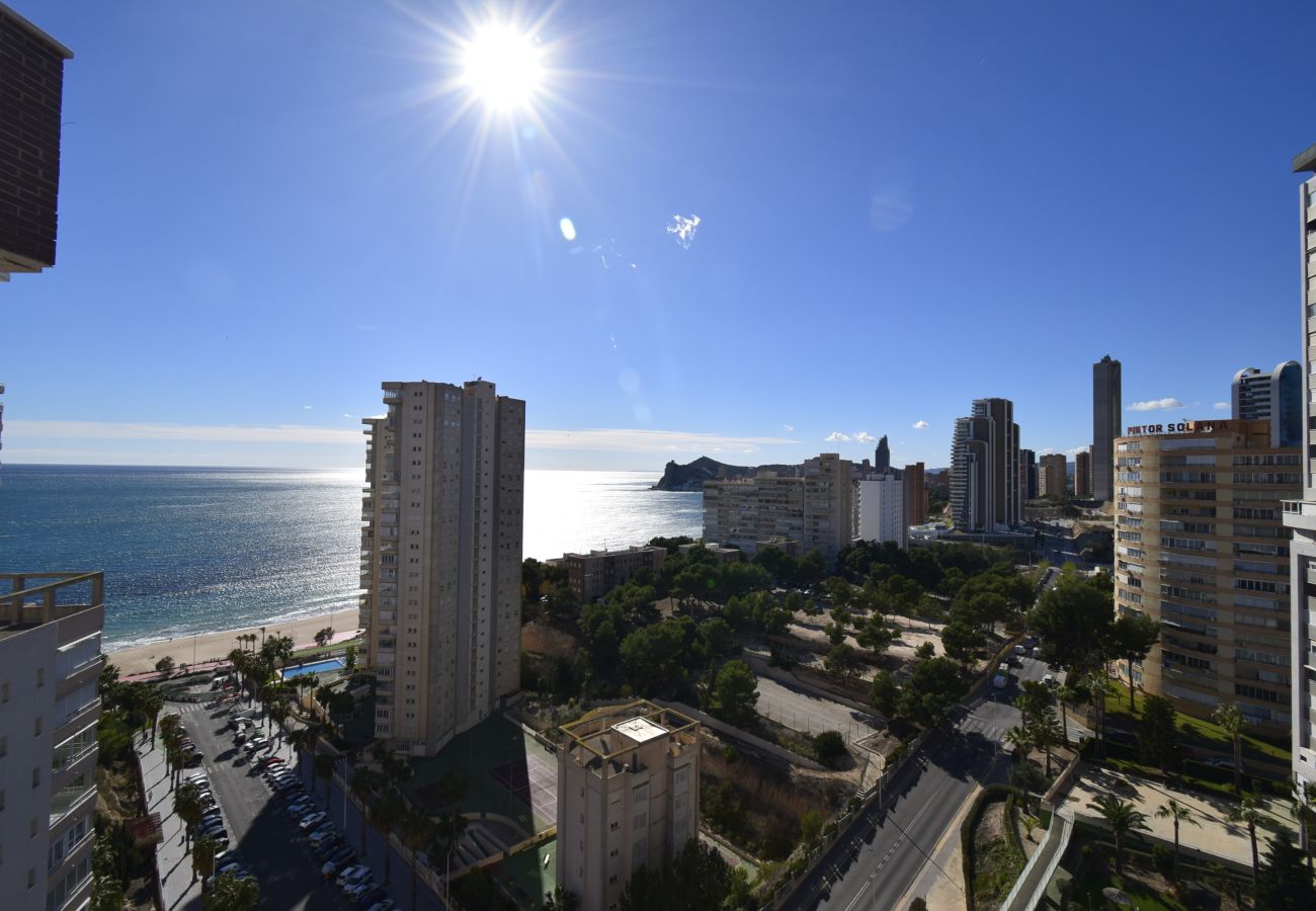 Apartamento em Benidorm - PINTOR ROSALES  (3 QUARTOS)