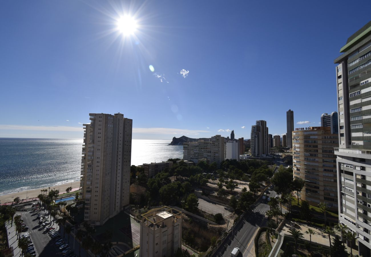 Apartamento em Benidorm - PINTOR ROSALES  (3 QUARTOS)