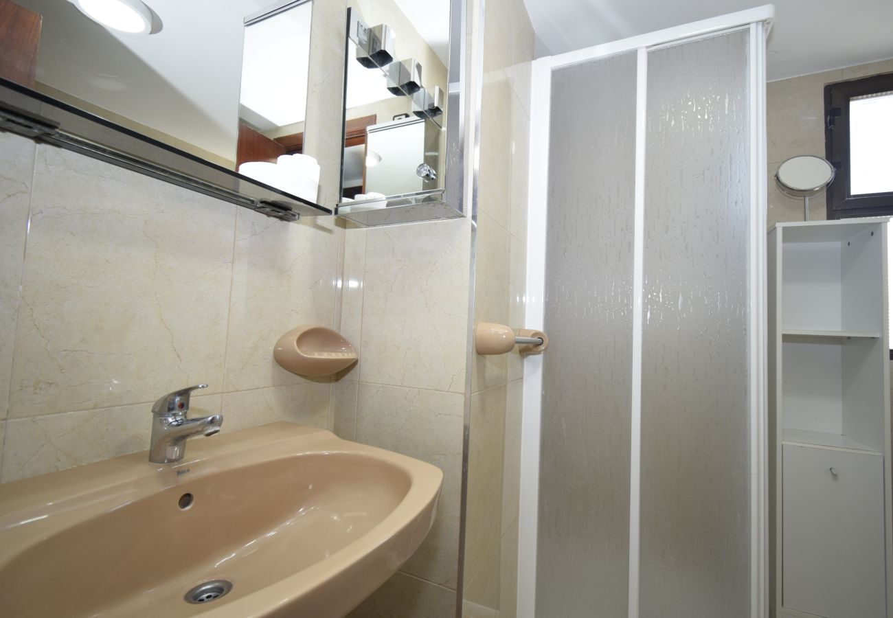 Apartamento em Benidorm - LOS GEMELOS (3 QUARTOS)