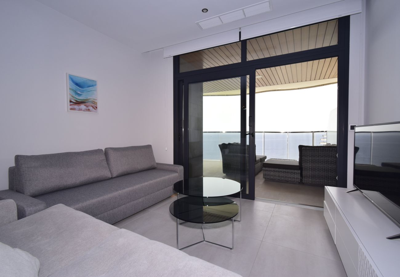 Apartment in Benidorm - SUNSET WAVES (2 BEDROOMS)